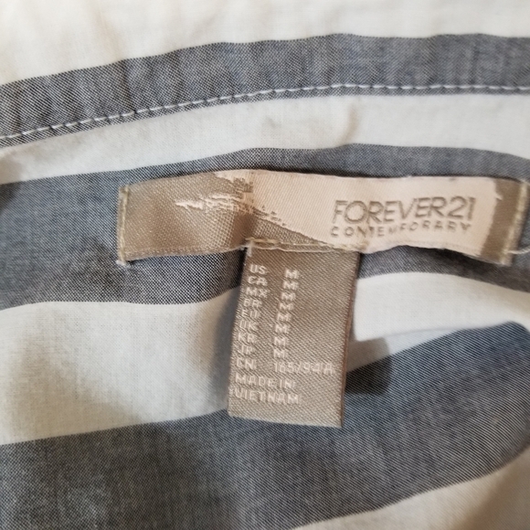 Forever  21 sz med shirt button down with collar - Picture 8 of 8